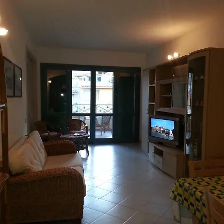 Maison Dolcemare Holiday home *