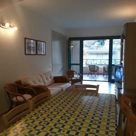 Holiday home Maison Dolcemare Villasimius